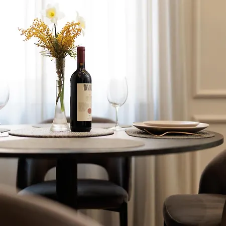 Zarina - Old Town Center Apartment *