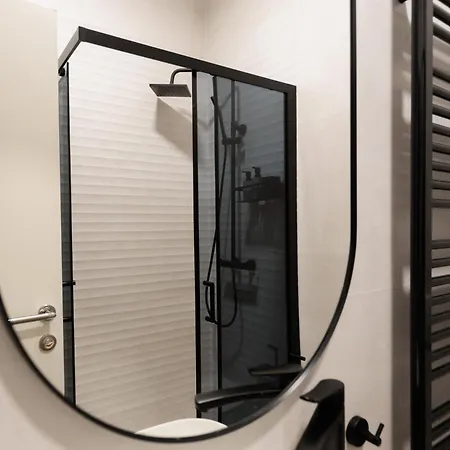 Zarina - Old Town Center *